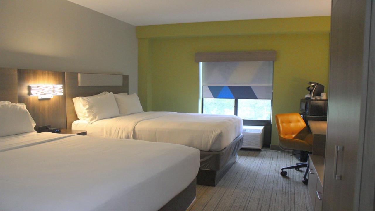 Holiday Inn Express Hotel & Suites Hope Mills-Fayetteville Airport By Ihg Экстерьер фото