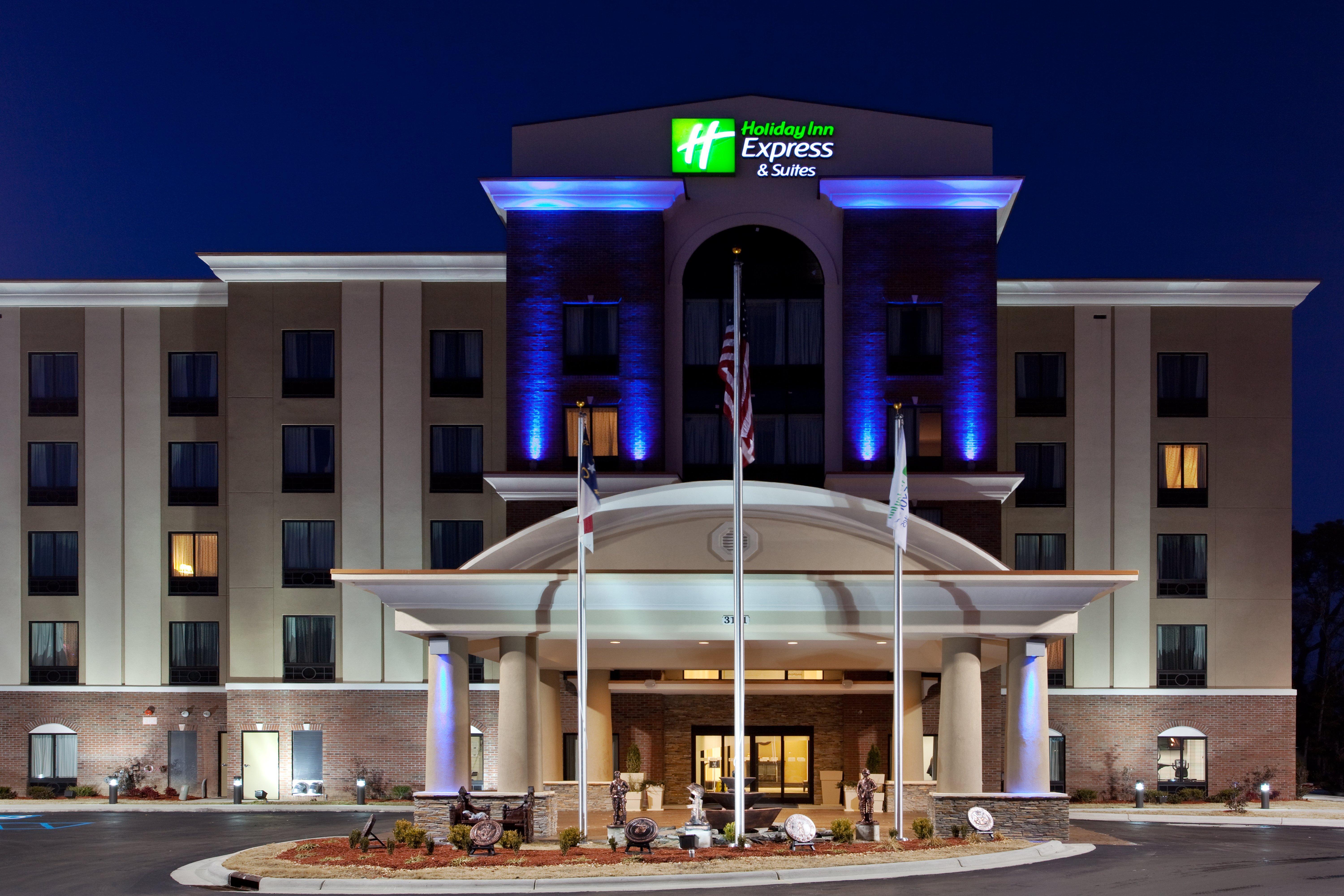 Holiday Inn Express Hotel & Suites Hope Mills-Fayetteville Airport, An Ihg Hotel Экстерьер фото