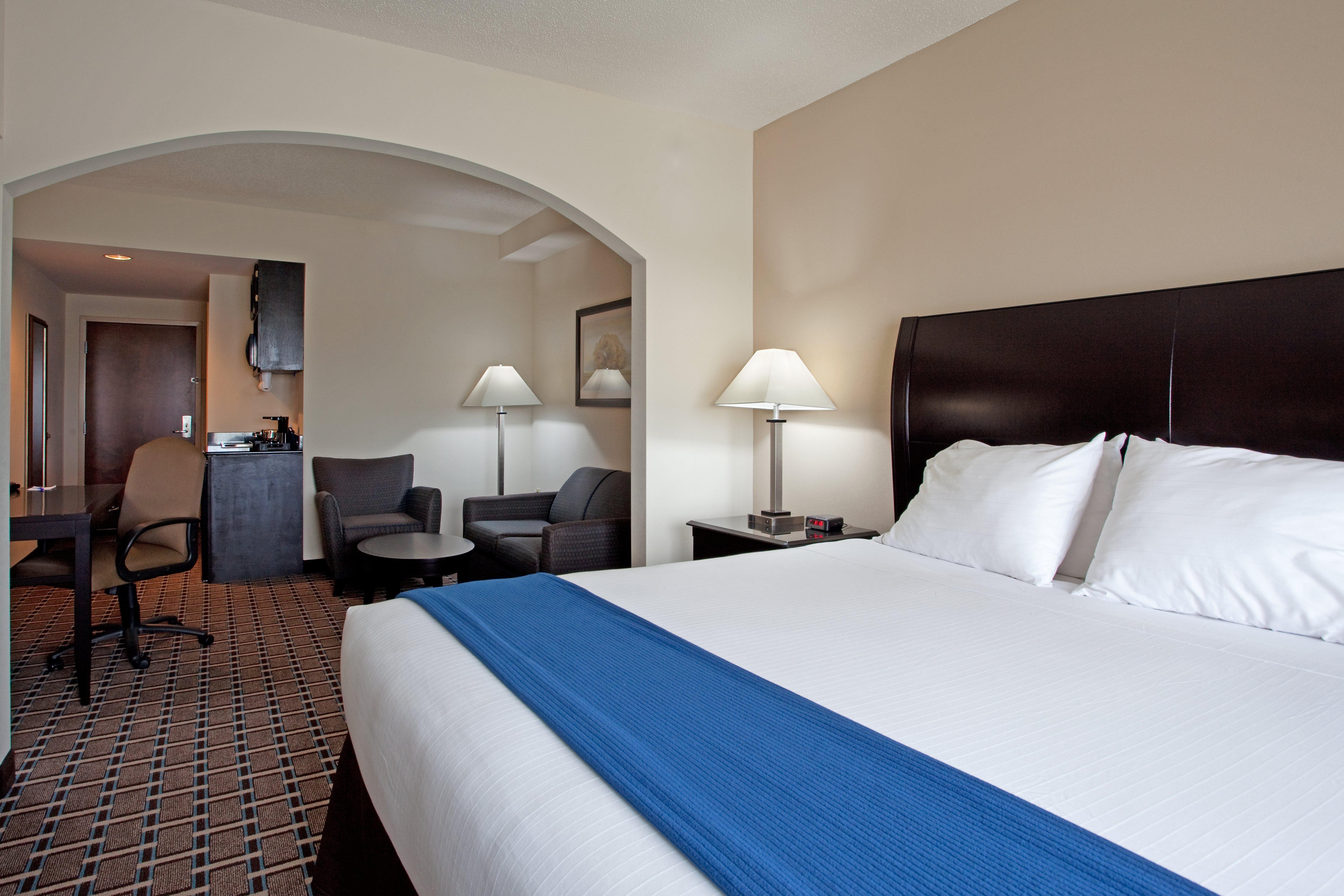 Holiday Inn Express Hotel & Suites Hope Mills-Fayetteville Airport By Ihg Номер фото