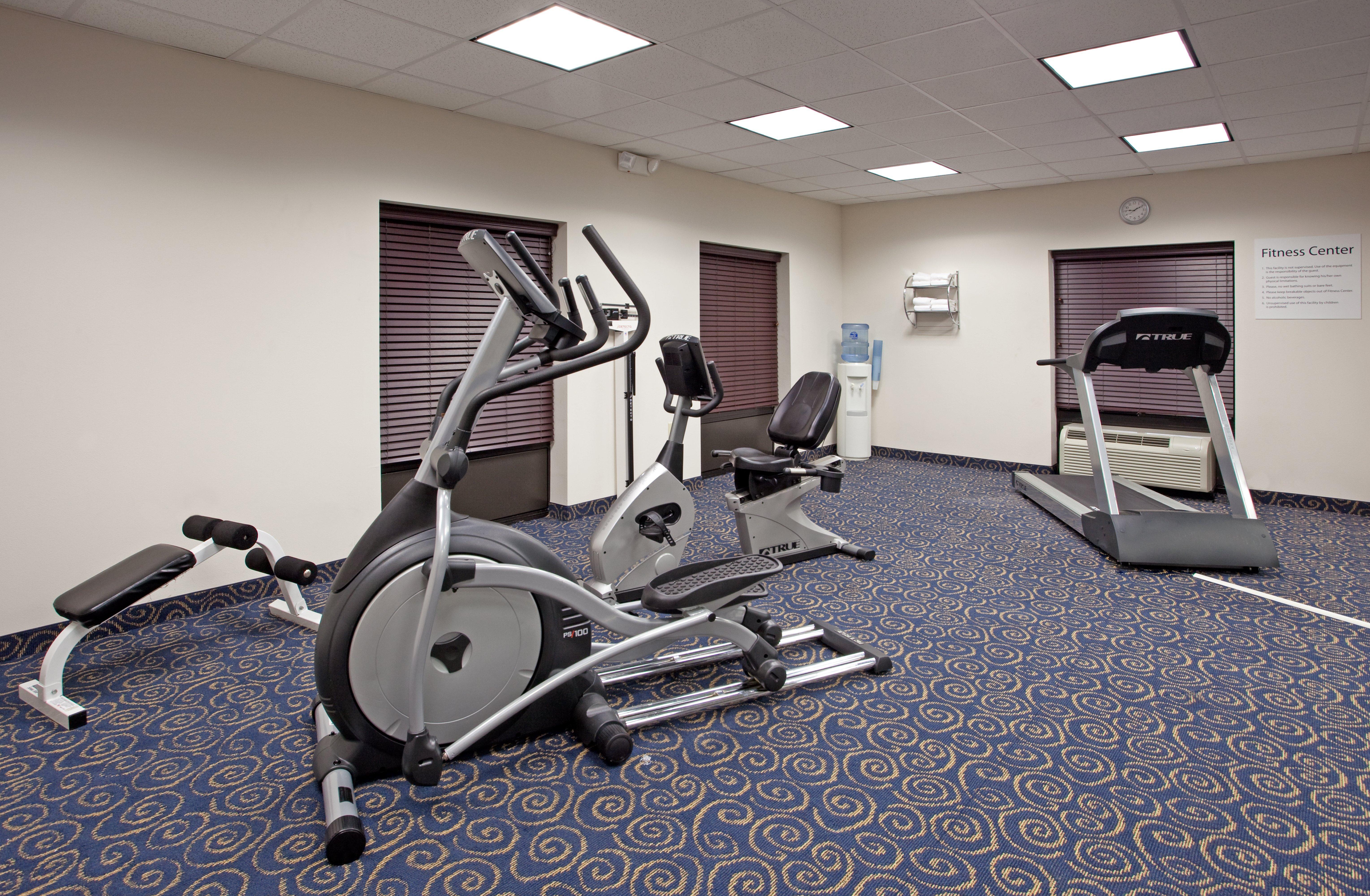 Holiday Inn Express Hotel & Suites Hope Mills-Fayetteville Airport By Ihg Экстерьер фото