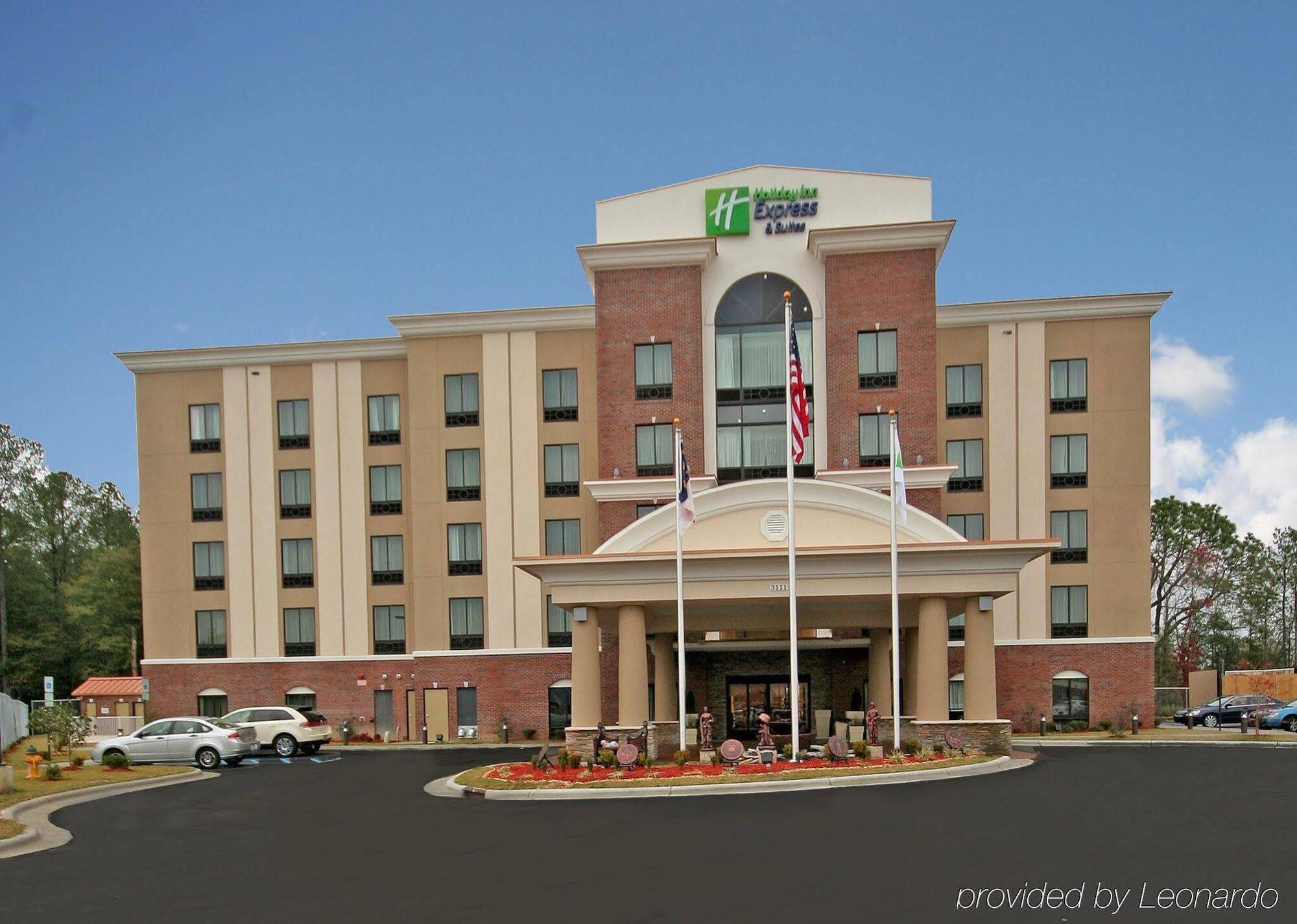 Holiday Inn Express Hotel & Suites Hope Mills-Fayetteville Airport, An Ihg Hotel Экстерьер фото